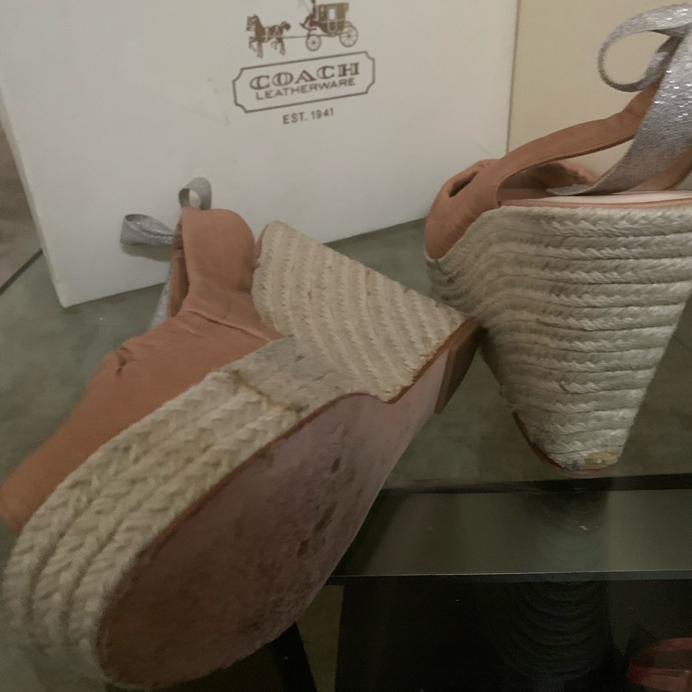 Coach Women's Maritza Calf Shoe Size 9.5 M Tan - Picture 8 of 11
